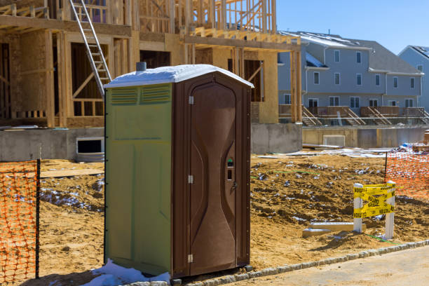 Best Portable restroom trailer rental  in Riverside, MO