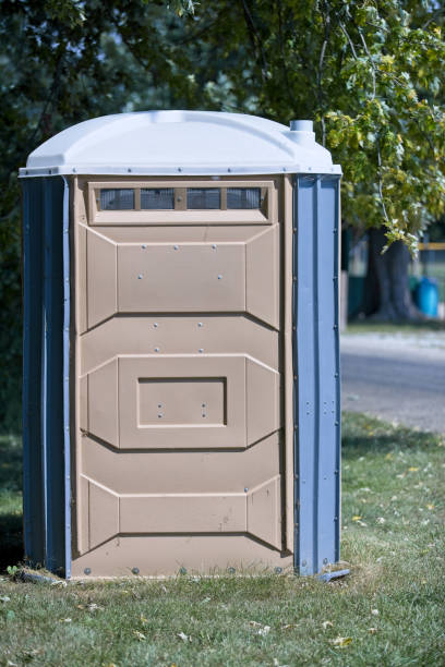 Best Porta potty rental near me  in Riverside, MO